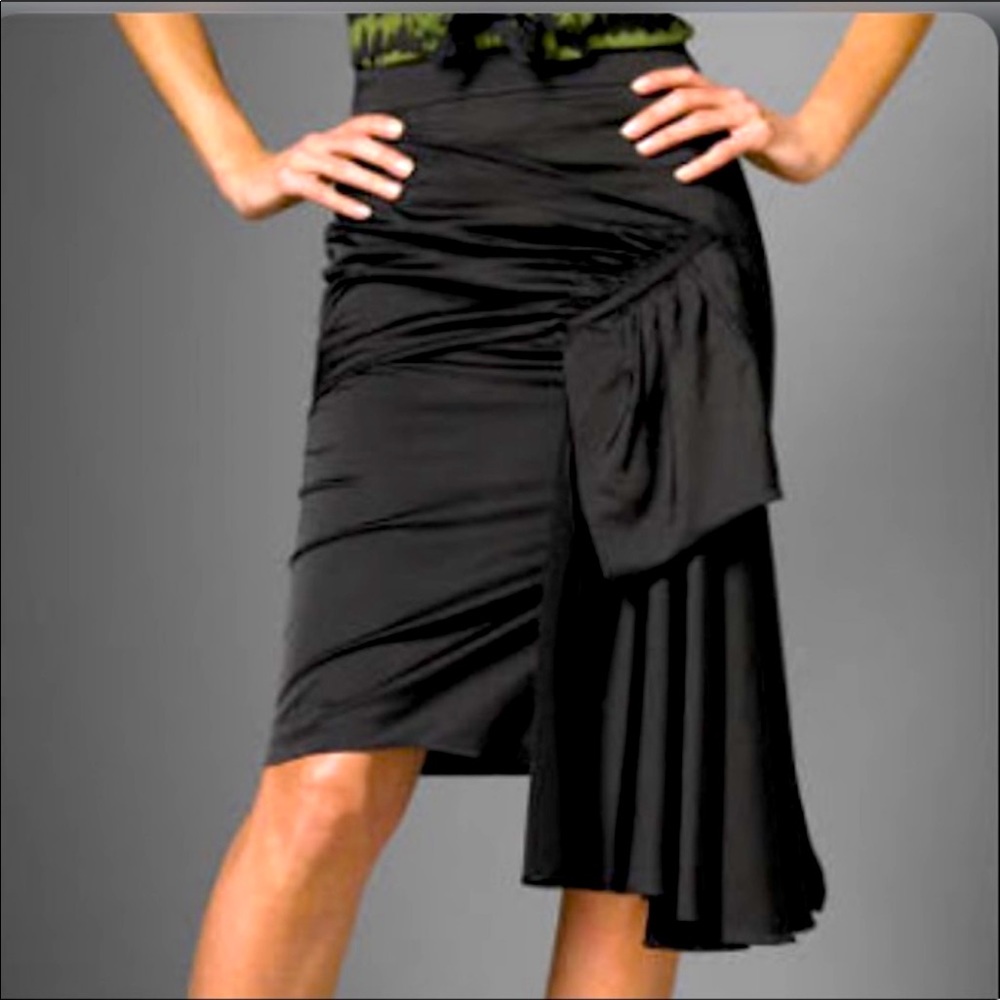 L.A.M.B.  gathered black pencil skirt size 4